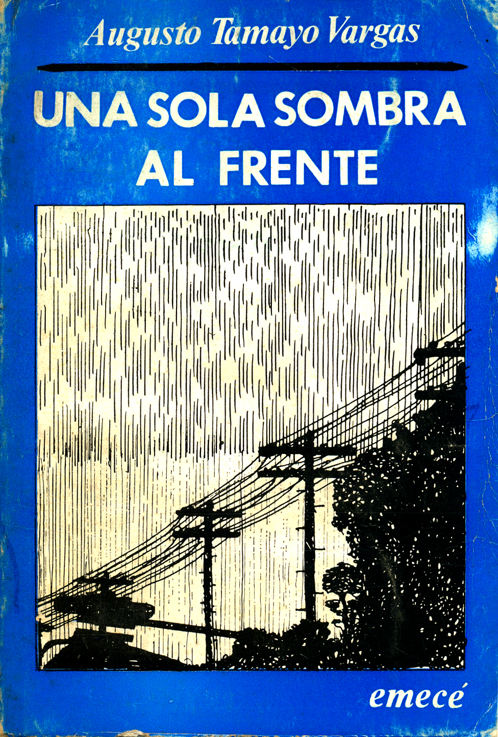 Una sola sombra al frente Una sola sombra al frente